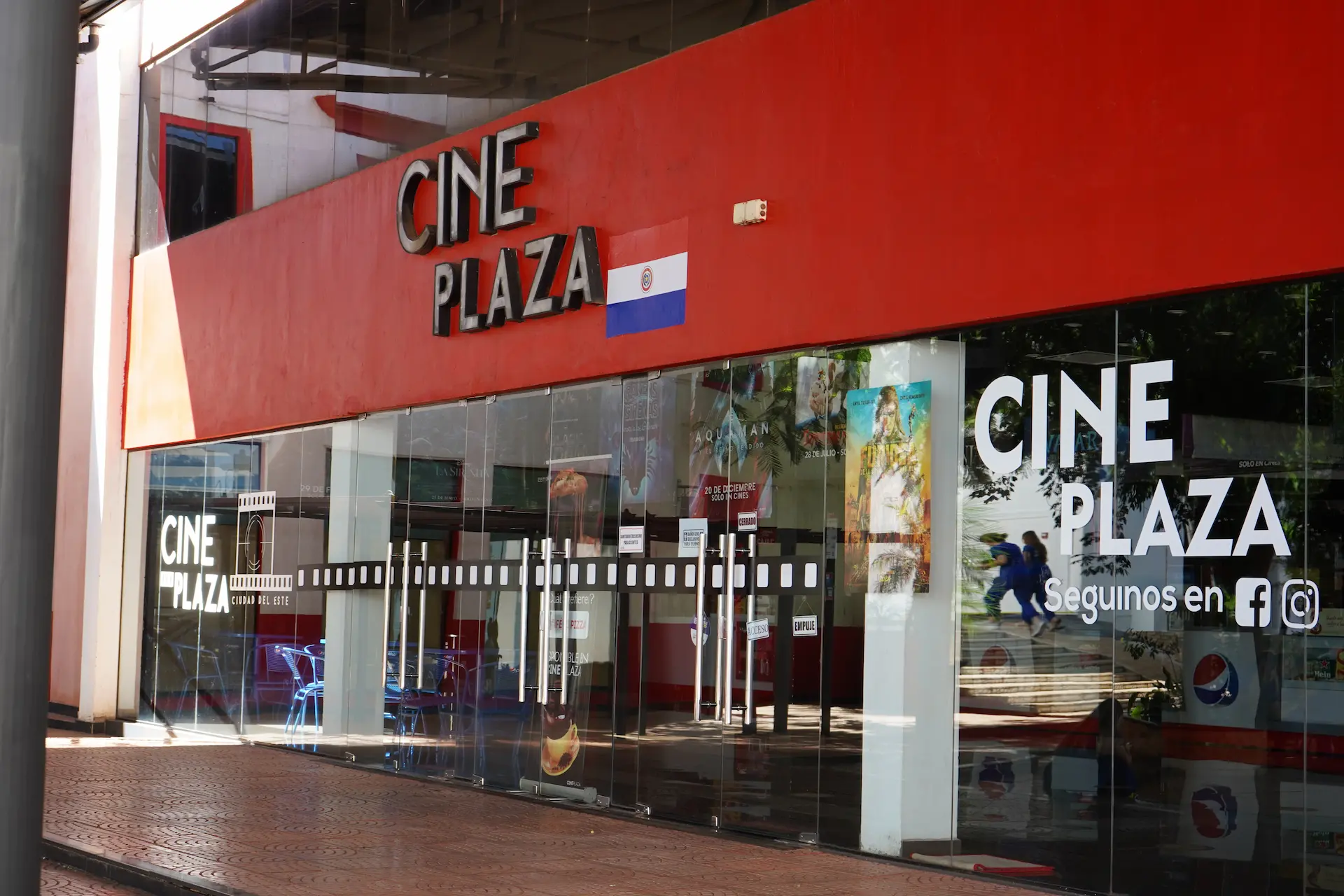 Você sabia que tem um cinema no Km 8 de Ciudad del Este?